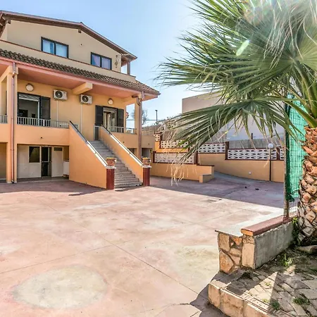 度假居 4 Bedroom Awesome In Santa Maria Del Focall *