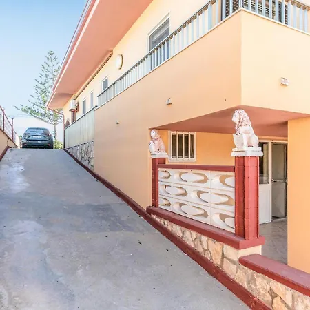 度假居 4 Bedroom Awesome In Santa Maria Del Focall 圣玛丽亚德尔法加洛