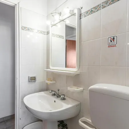 4 Bedroom Awesome In Santa Maria Del Focall 度假居 圣玛丽亚德尔法加洛