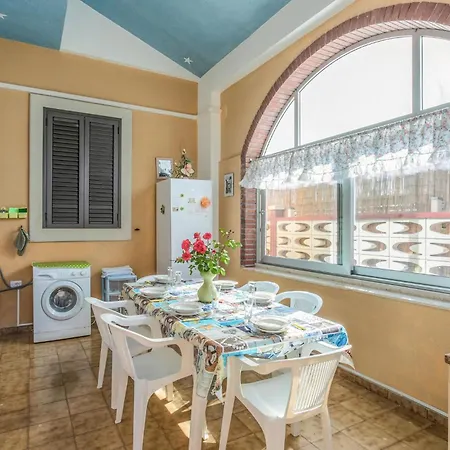 4 Bedroom Awesome In Santa Maria Del Focall Holiday home Santa Maria Del Focallo
