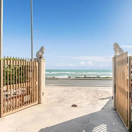 Holiday home 4 Bedroom Awesome In Santa Maria Del Focall